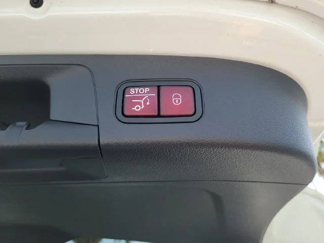 Used 2025 White Mercedes-Benz GLA 250 image 10