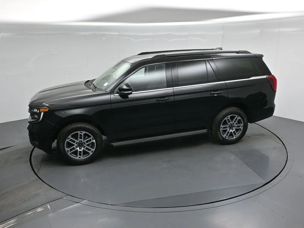 New 2026 Agate Black Metallic Ford Active image 42