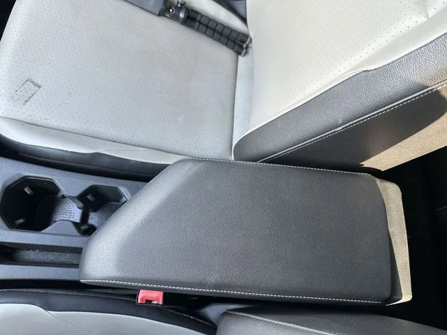 Used 2019 Orange Volkswagen R-Line image 24