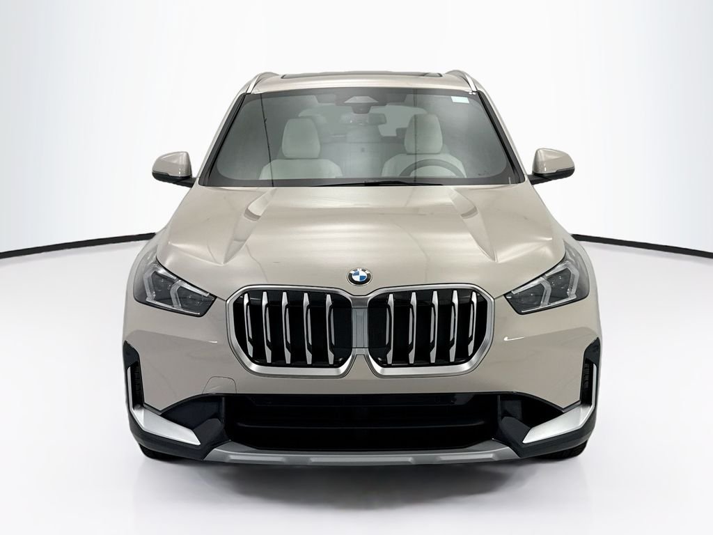 New 2026 Gray Metallic BMW xDrive28i image 2