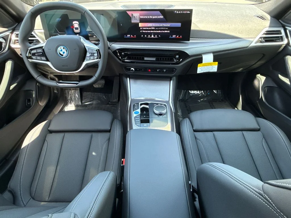 New 2026 White BMW eDrive40 image 19