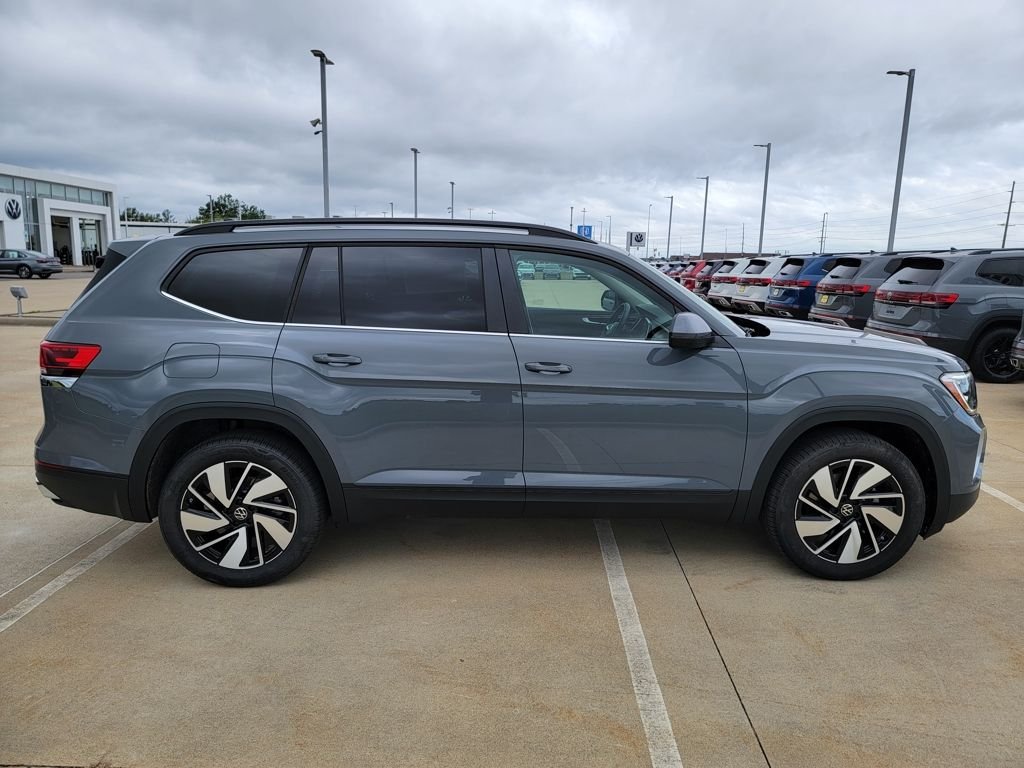 2026 Volkswagen Atlas SE w/Tech - Photo 12