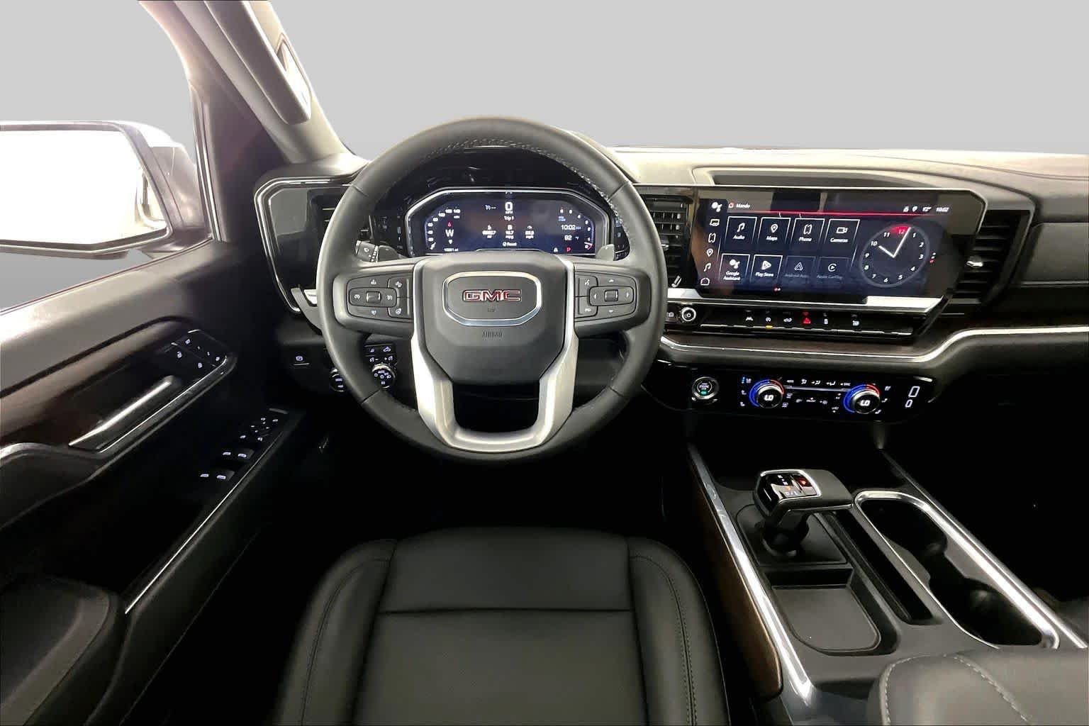 Used 2024 Onyx Black GMC SLT image 6