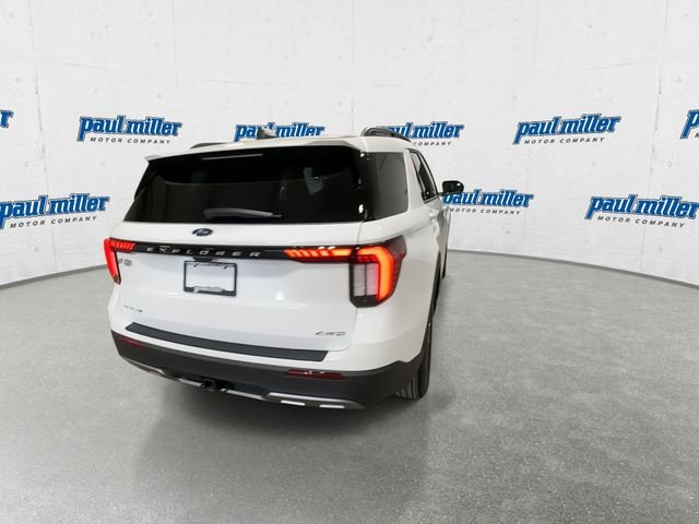 New 2026 Star White Metallic Tri-Coat Ford Active image 10