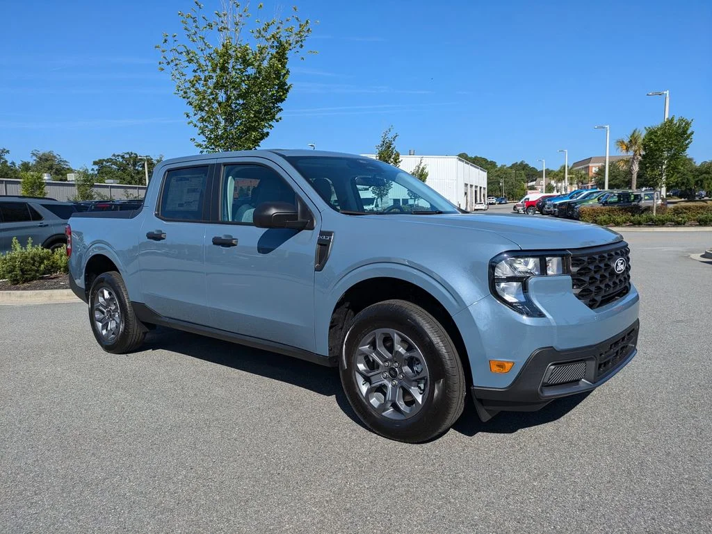 New 2026 Azure Gray Metallic Tri-Coat Ford XLT image 2