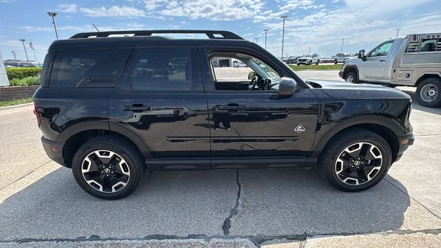 Used 2023 Black Ford Outer Banks image 14