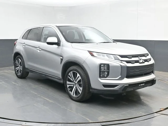 Used 2024 Silver Mitsubishi 2.0 ES image 1