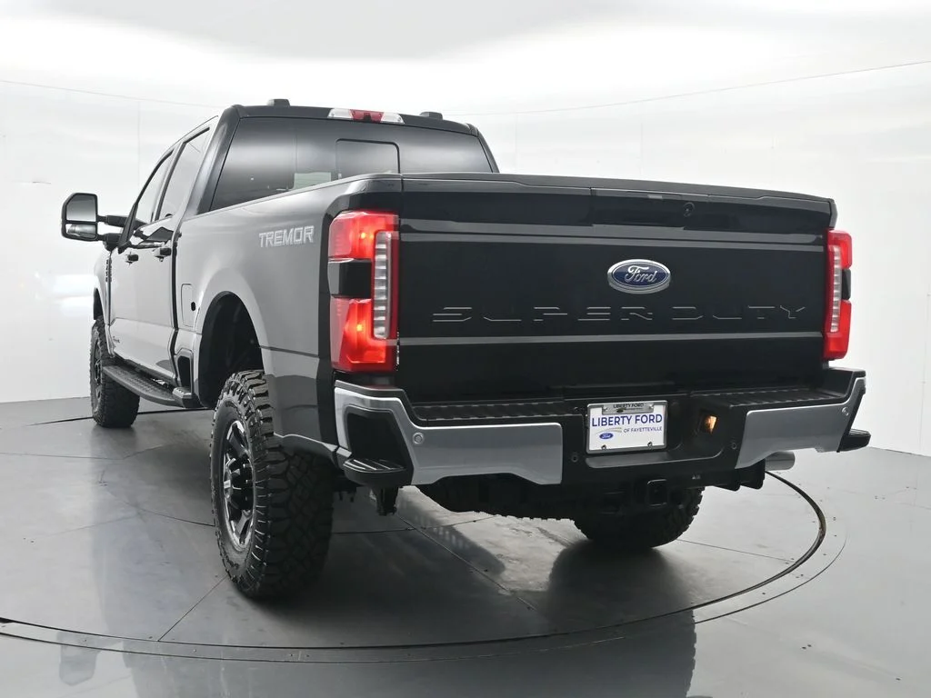 New 2026 Agate Black Metallic Ford F-250® Lariat® image 9