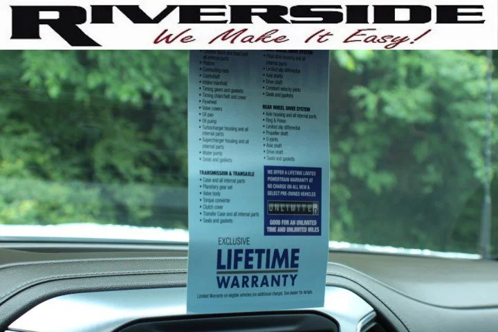 Certified Used 2023 Summit White GMC SLT image 10