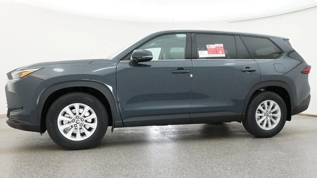New 2026 Storm Cloud Toyota XLE image 4