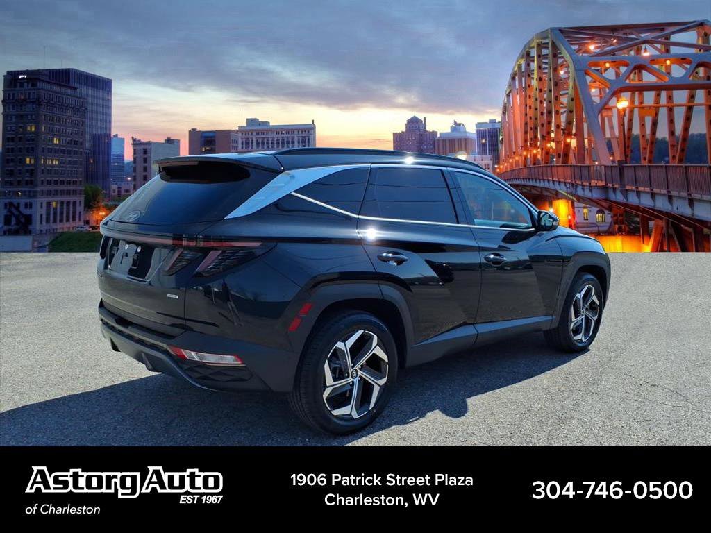 Used 2023 Phantom Black Hyundai Limited image 3