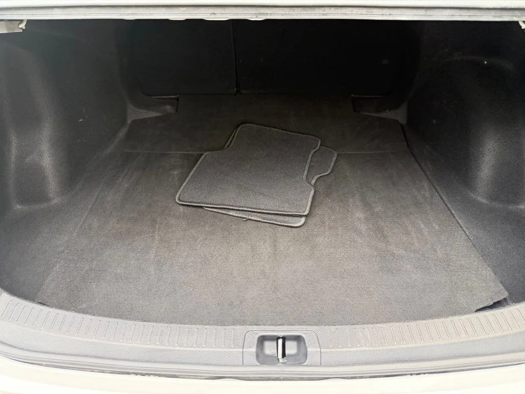 Used 2024 Ice Toyota LE image 7