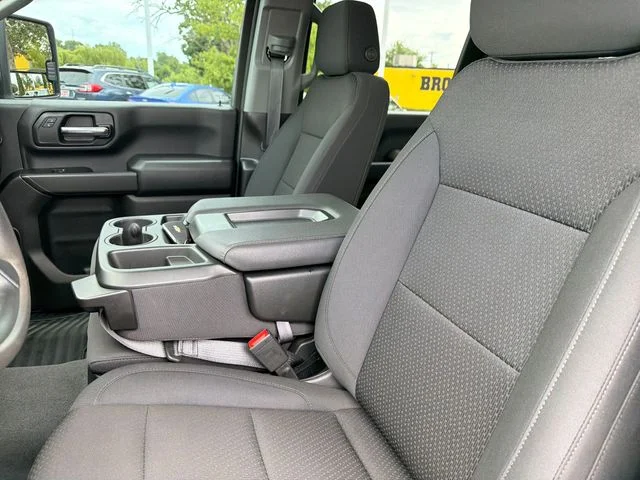 Used 2025 White Chevrolet Custom image 18