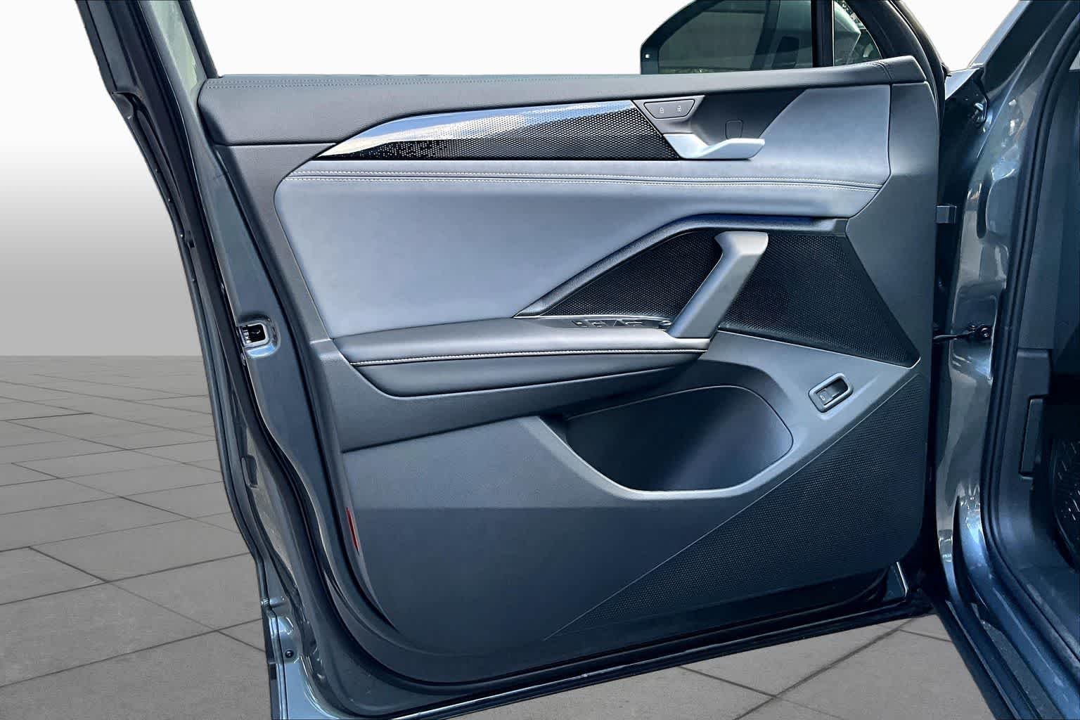 New 2026 Platinum Gray Metallic Volkswagen 2.0T SE image 10