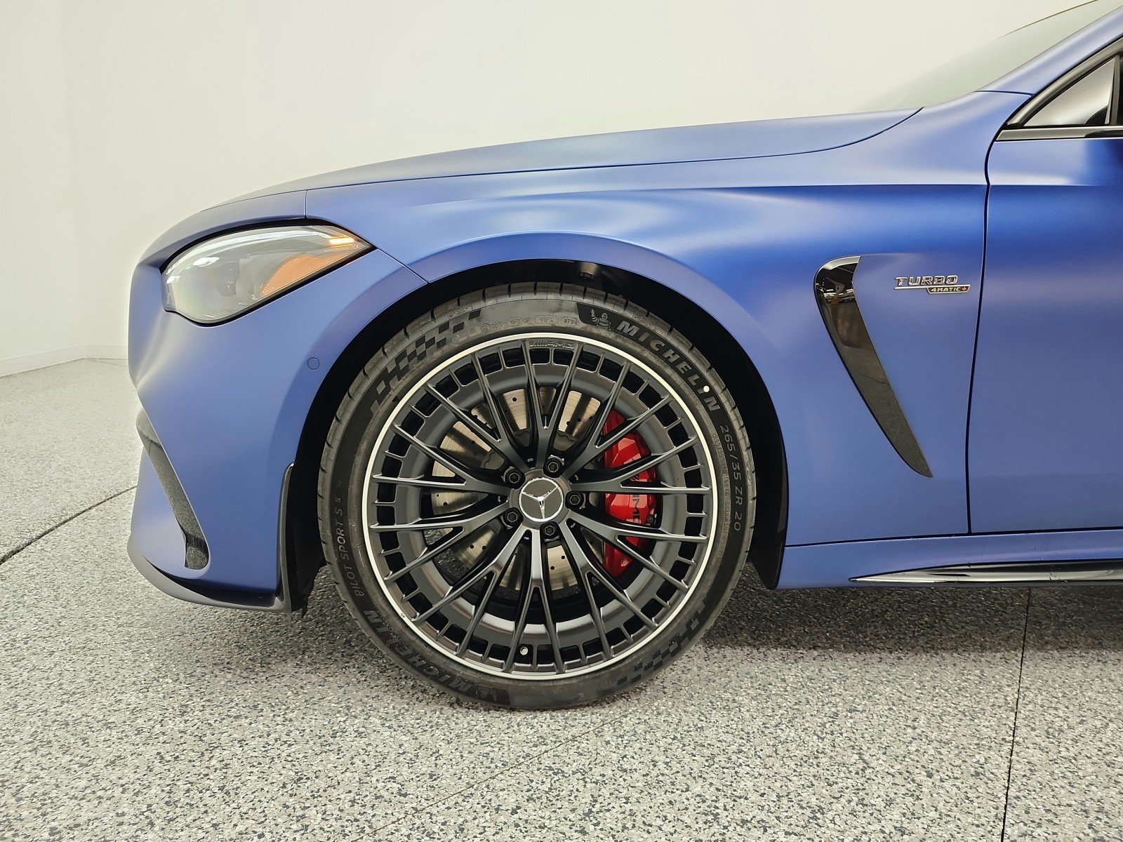 New 2026 MANUFAKTUR Starling Blue Magno Mercedes-Benz AMG® CLE 53 4MATIC+ Coupe image 16