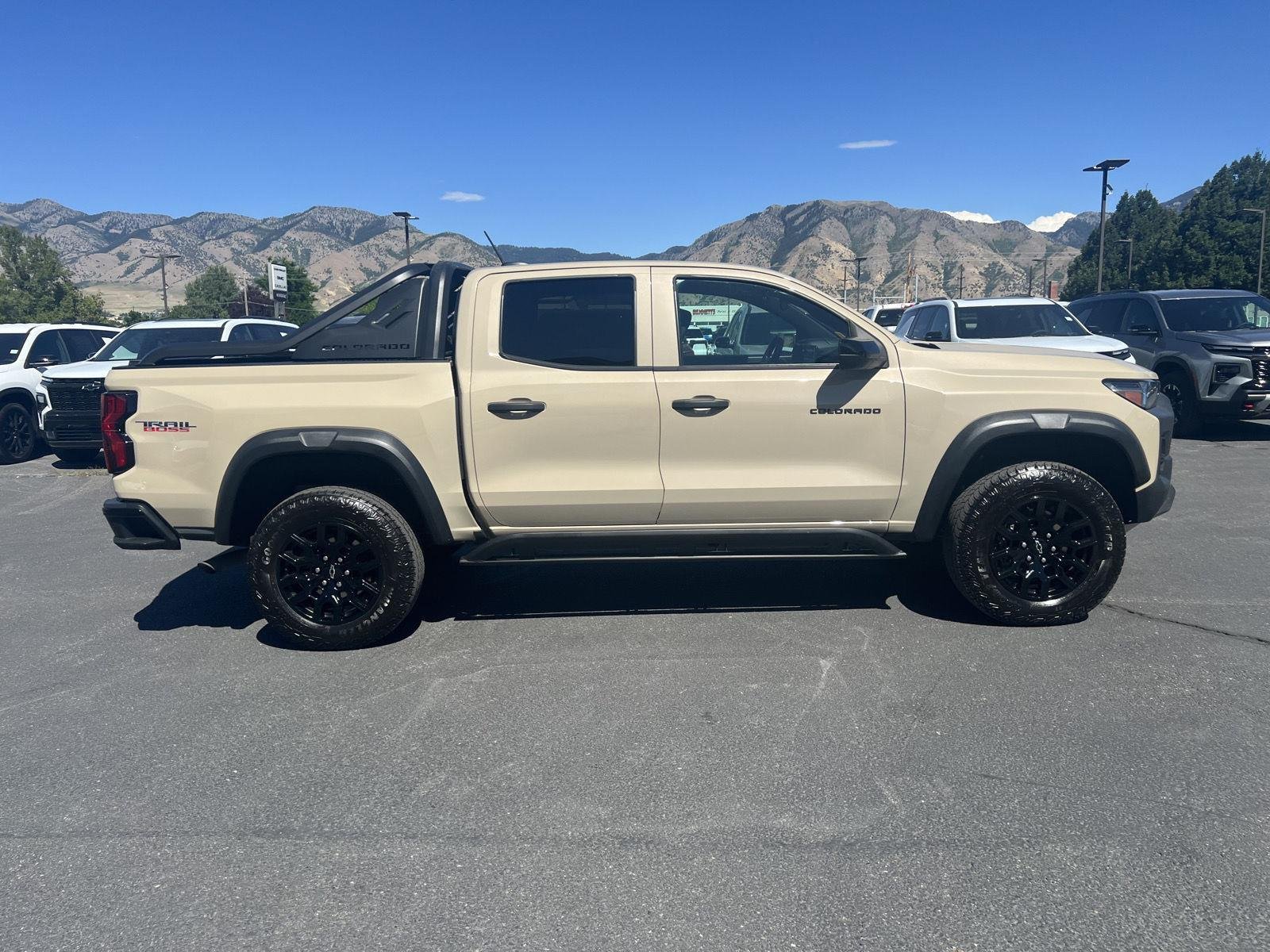 2023 Chevrolet Colorado Trail Boss - Photo 6
