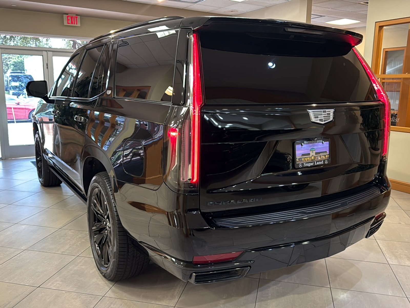 Used 2022 Black Raven Cadillac 4WD Sport Platinum image 4