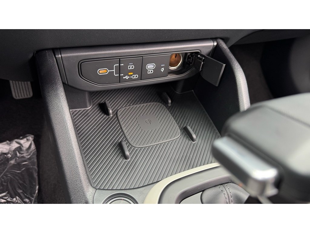 New 2025 Interstellar Gray Kia GT-Line image 23