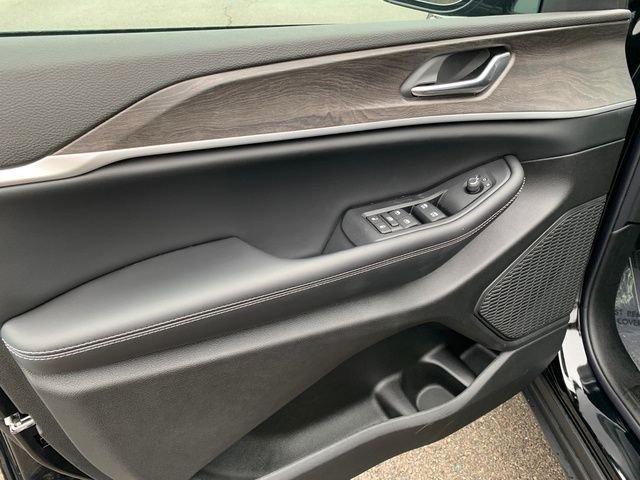 New 2026 Diamond Black Crystal Pearl-Coat Exterior Paint Jeep Altitude image 16