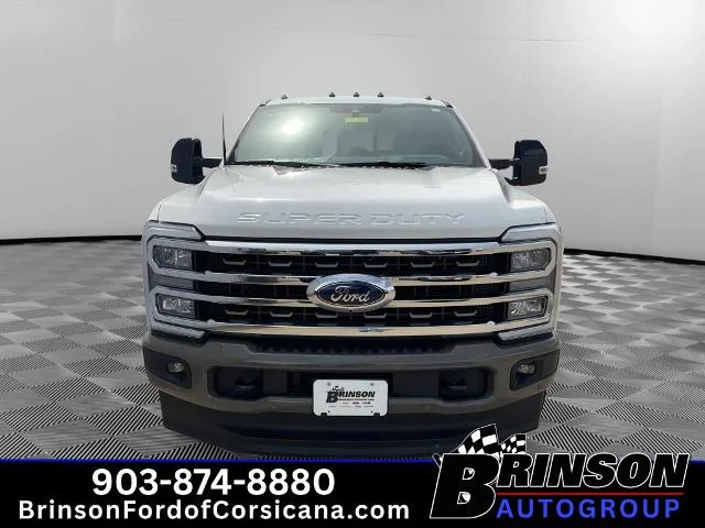 New 2026 Star White Metallic Tri-Coat Ford F-250® King Ranch® image 25