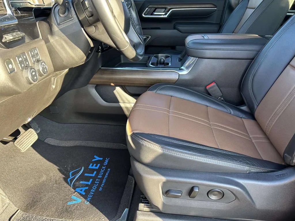 Used 2025 Radiant Red Tintcoat Chevrolet High Country image 16