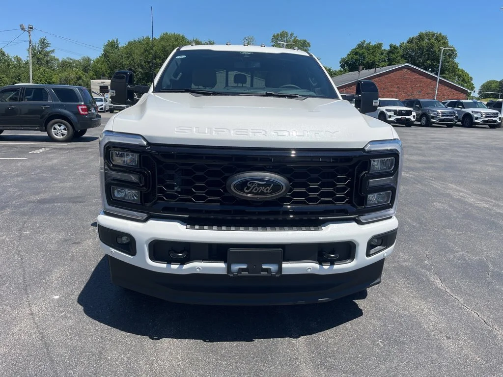 New 2026 Star White Metallic Tri-Coat Ford F-250® Lariat® image 9