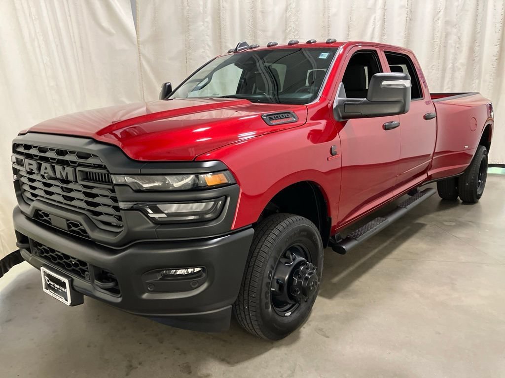 New 2026 Molten Red Pearl-Coat Exterior Paint RAM Tradesman image 21