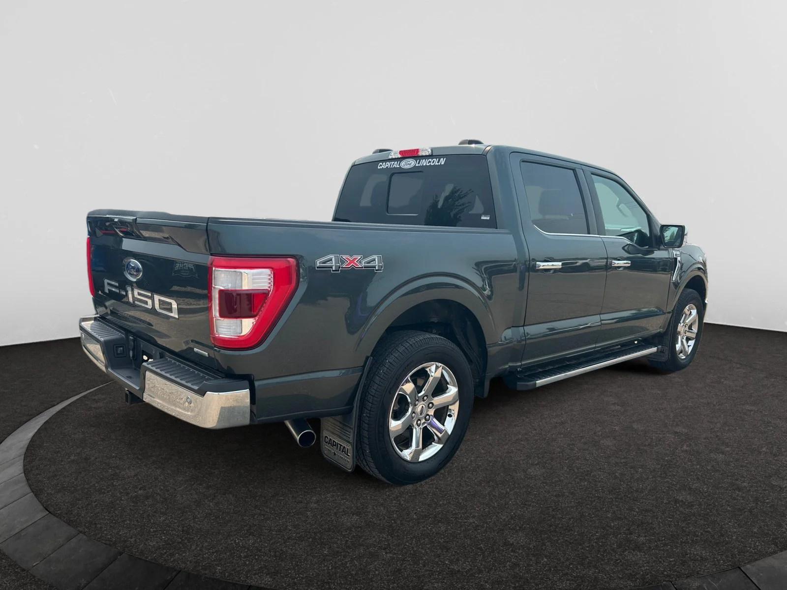 Used 2021  Ford LARIAT SuperCrew   EcoBoost™ image 5