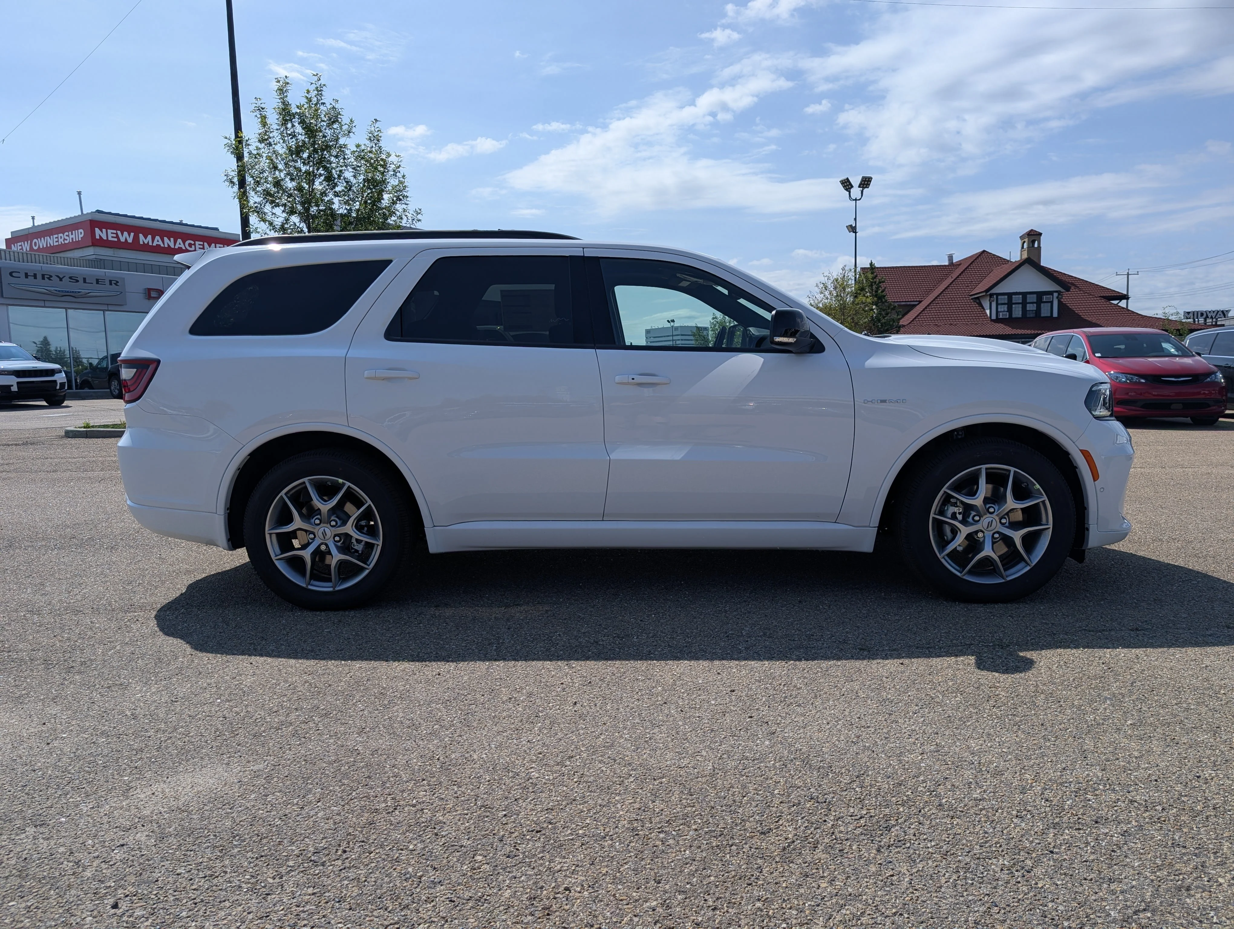 New 2026 White Knuckle Dodge GT HEMI V8 Plus image 8