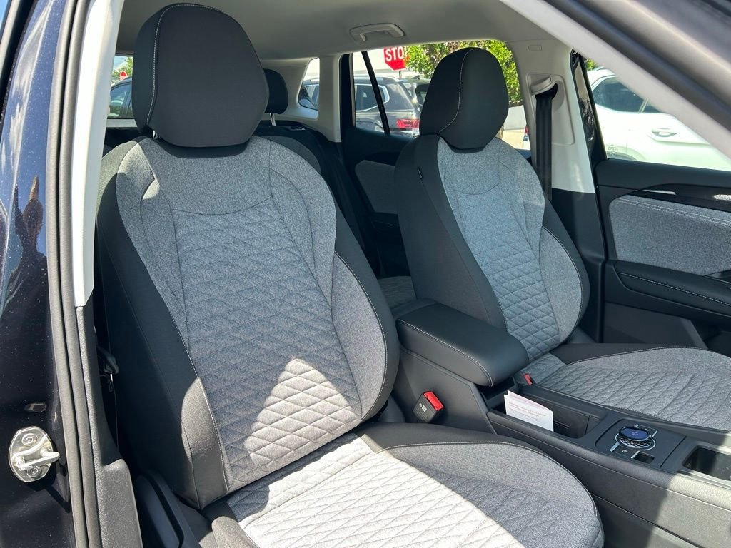 New 2026 Black Volkswagen 2.0T S image 43