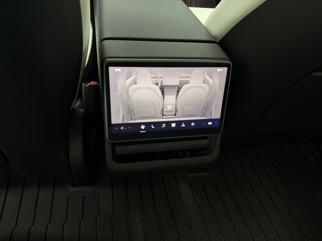 Used 2025 White Tesla Long Range image 23
