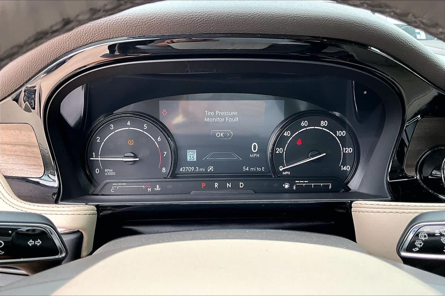 Used 2020 Magnetic Gray Lincoln Reserve image 26