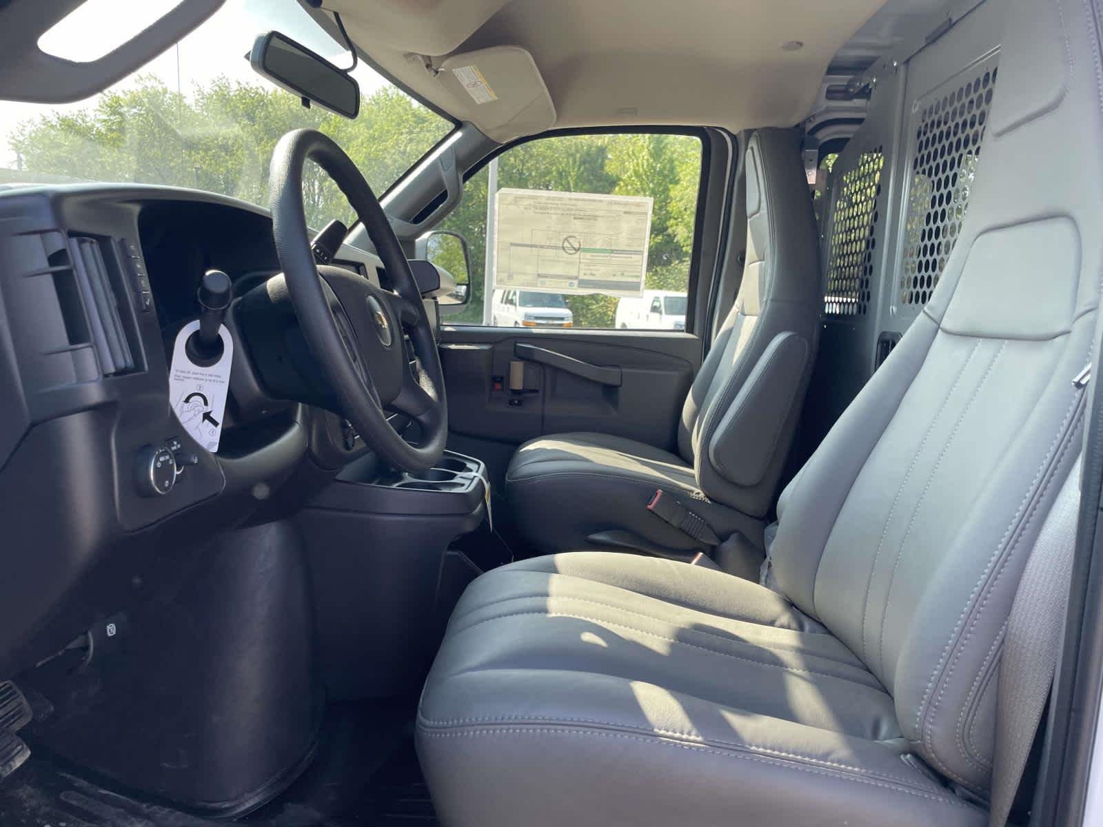 2026 Chevrolet Express Cargo Work Van - Photo 40