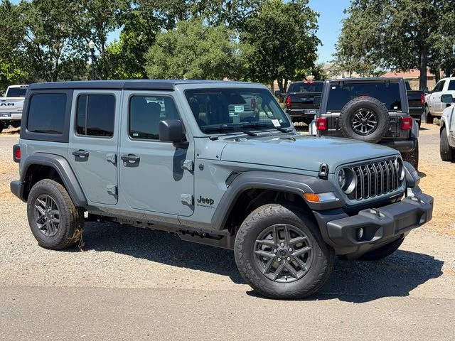 New 2026 Anvil Clearcoat Jeep Sport S image 2
