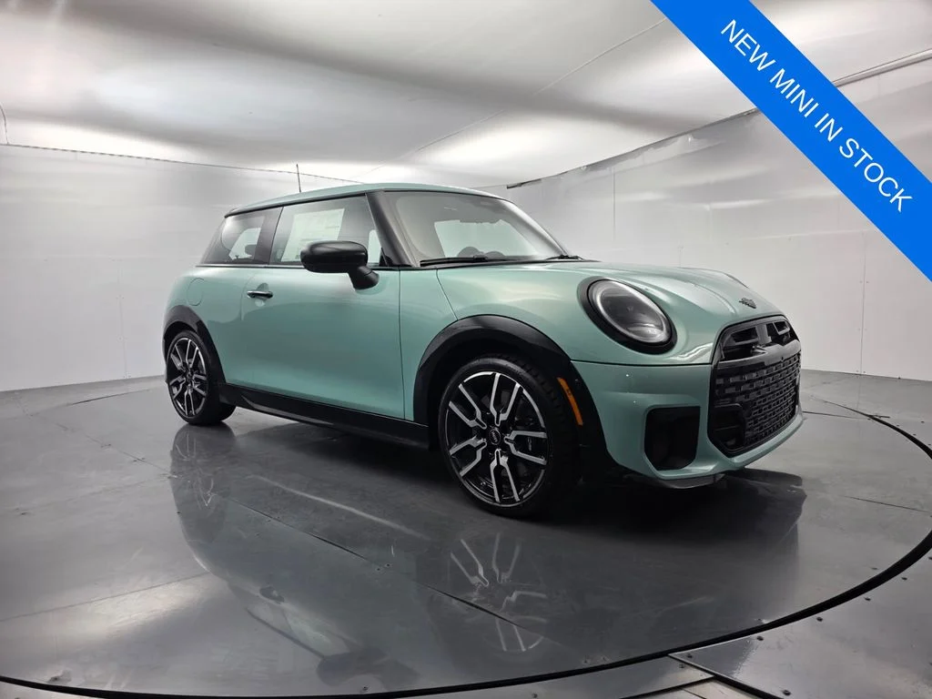 2026 MINI Hardtop Cooper S's photo