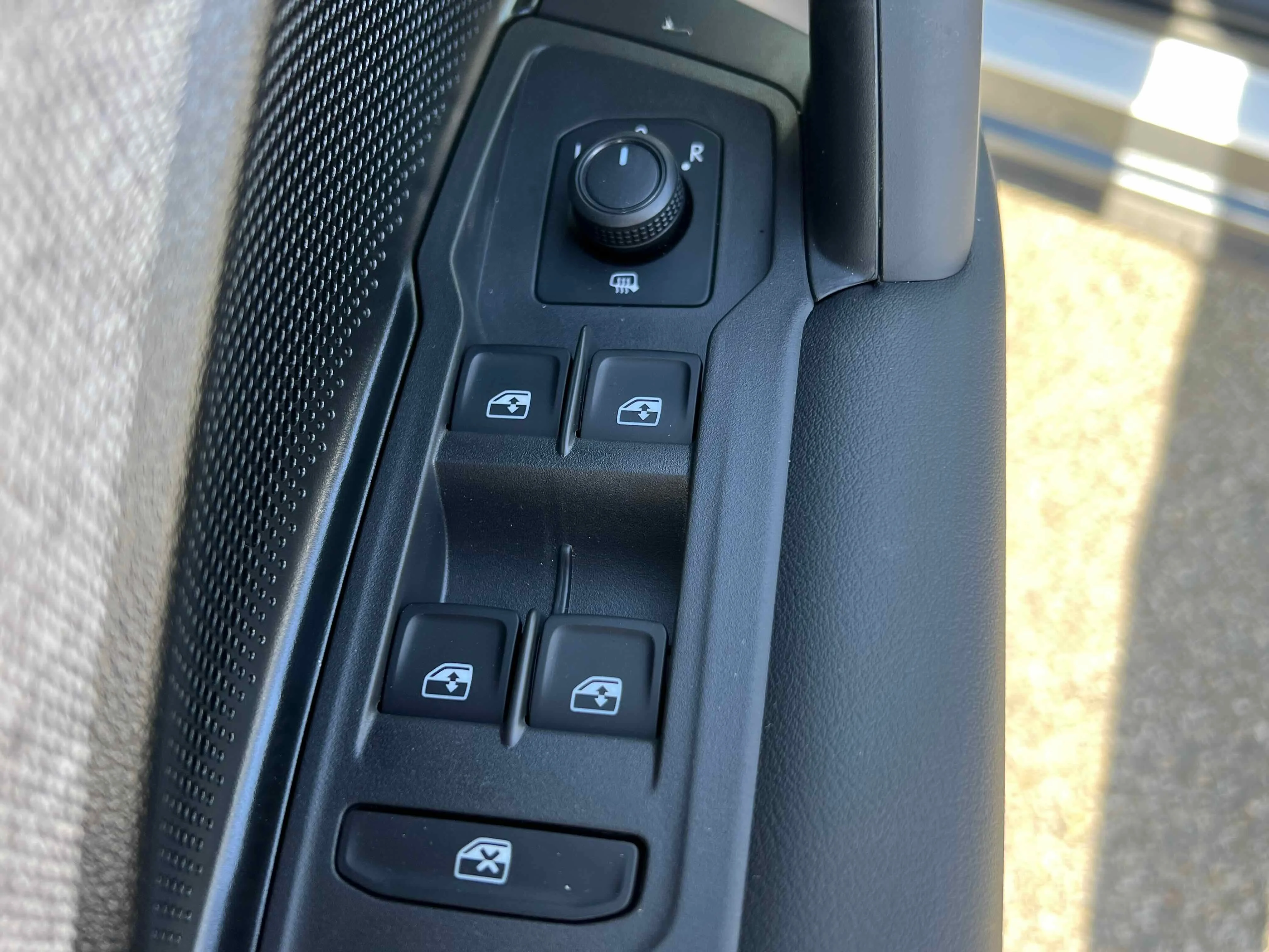 New 2026 Platinum Gray Volkswagen S image 15