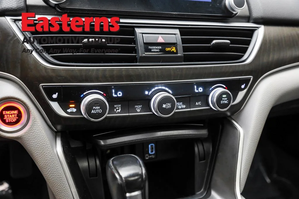 Used 2020 Blue Honda EX-L image 19