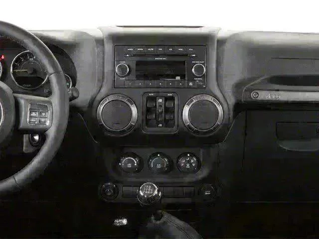 Used 2010 Silver Jeep Unlimited Sahara image 20