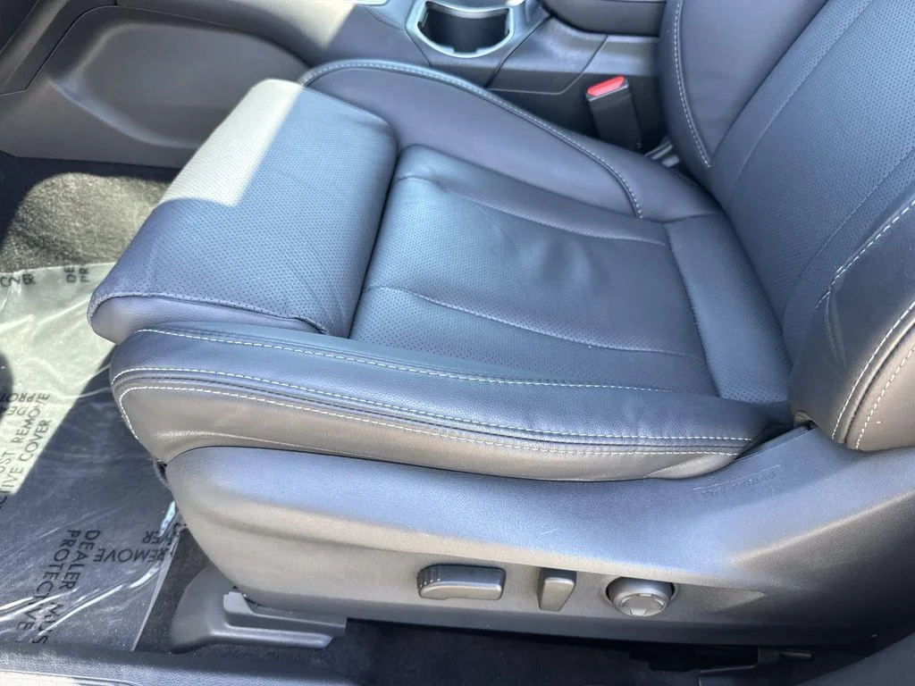 Used 2025 Green Subaru Limited image 29