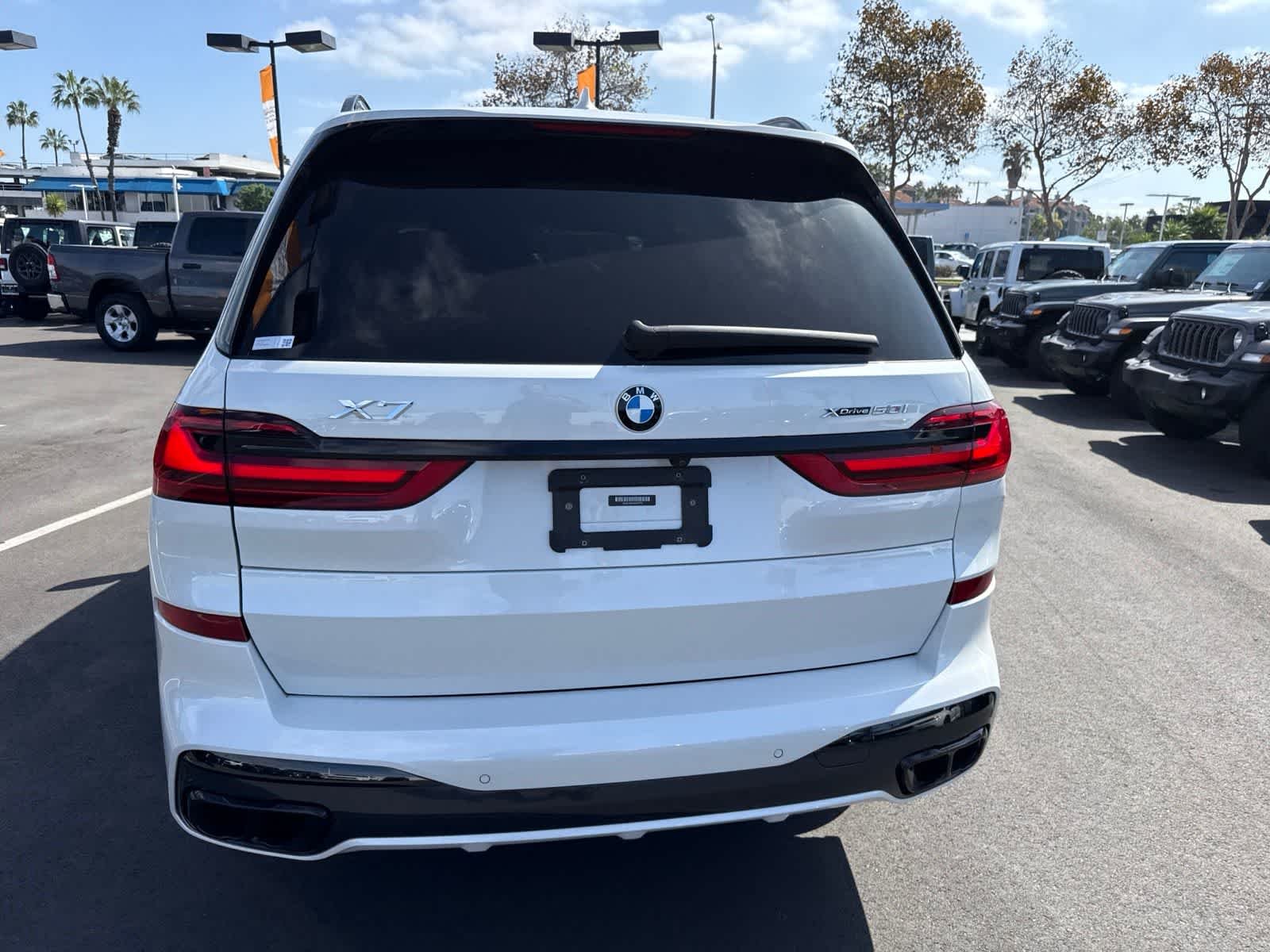 Used 2019 Mineral White Metallic BMW xDrive50i image 16