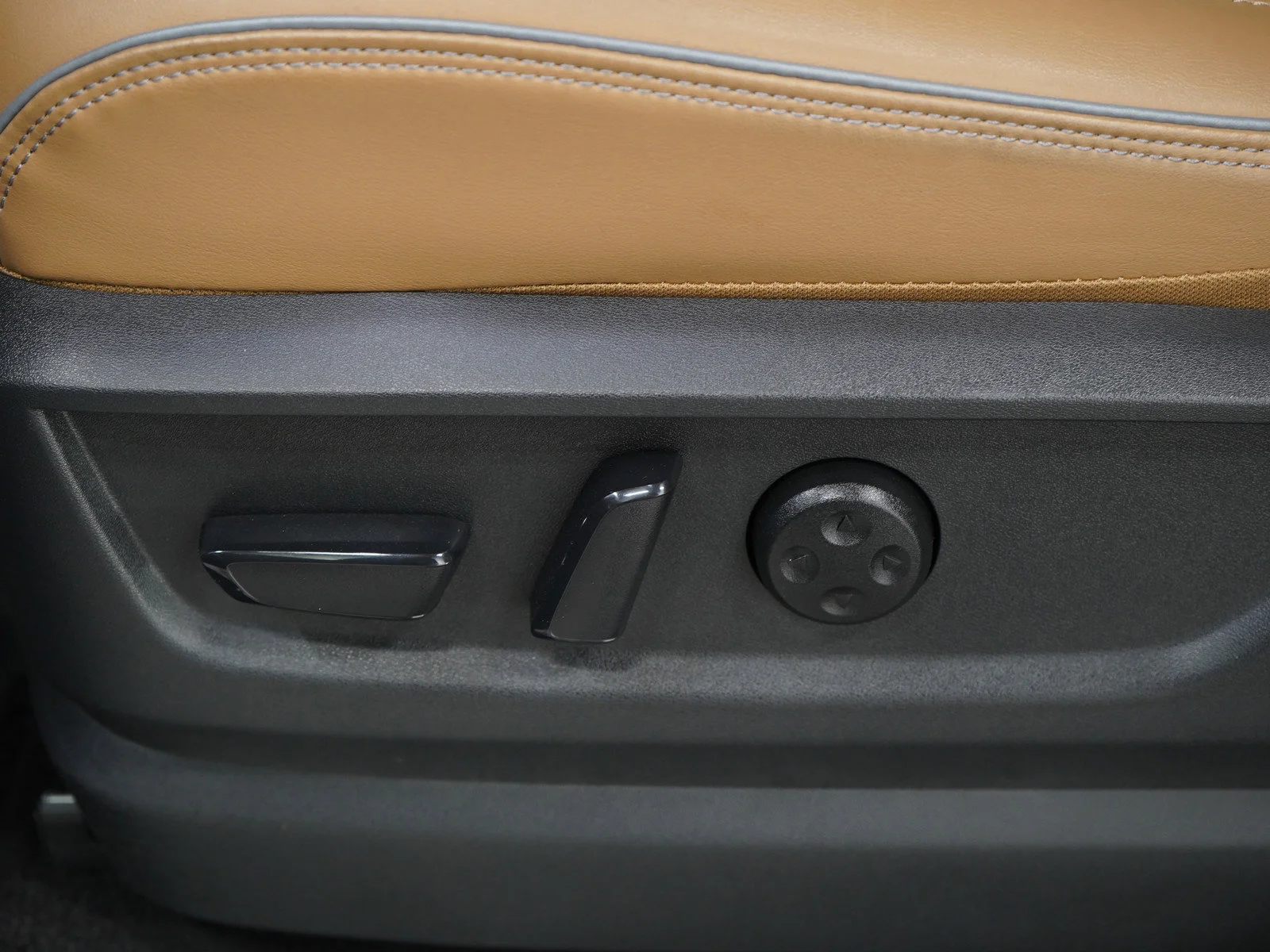 2025 INFINITI QX80 Luxe 4WD - Photo 27