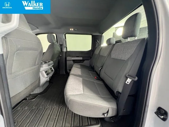 Used 2025 White Ford XLT image 15