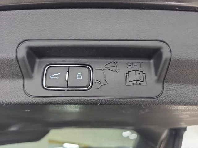 Certified Used 2020 Magnetic Ford XLT image 33