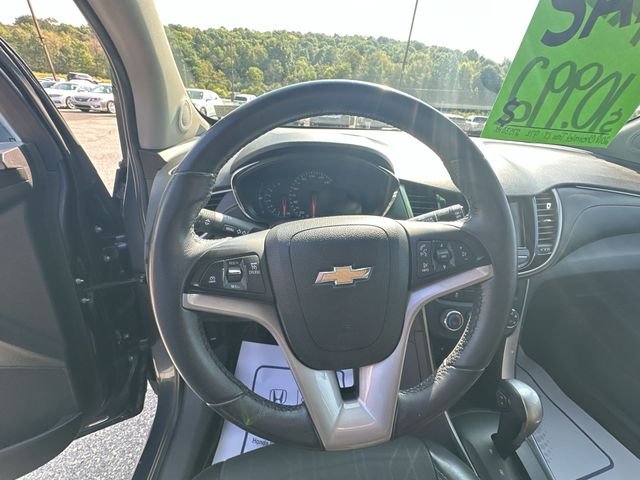 Used 2018 Blue Metallic Chevrolet LT image 13