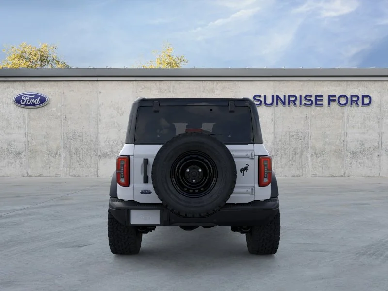 New 2026 Oxford White Ford Badlands® image 5