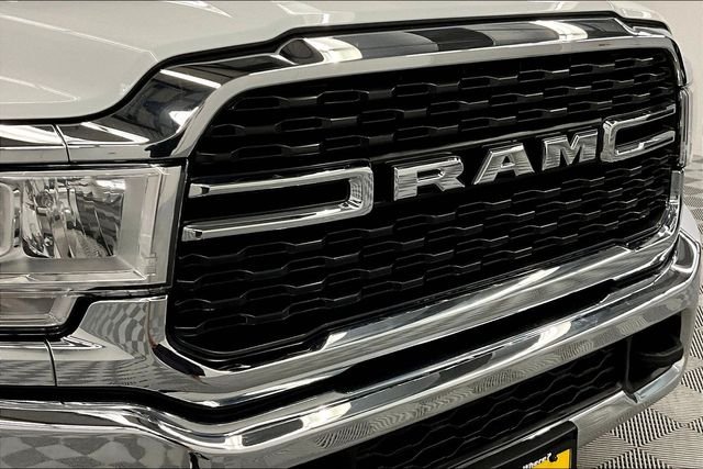 2024 RAM Ram 3500 Pickup Big Horn - Photo 33