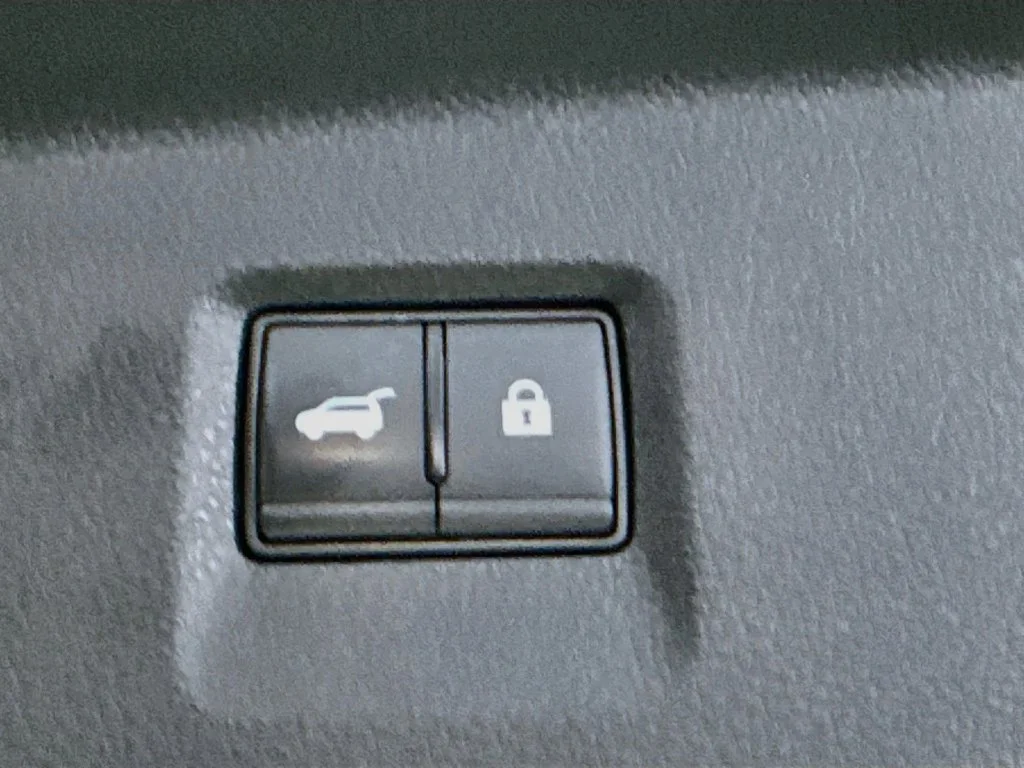 Certified Used 2024 Silver INFINITI Sensory image 36