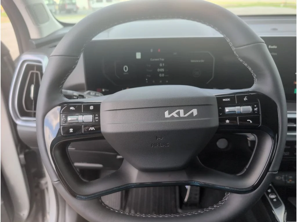 New 2026 Wolf Gray Kia SX image 22
