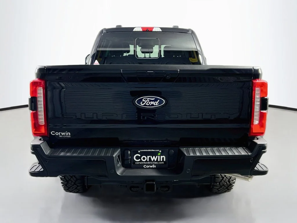 New 2027 Agate Black Metallic Ford Lariat image 13