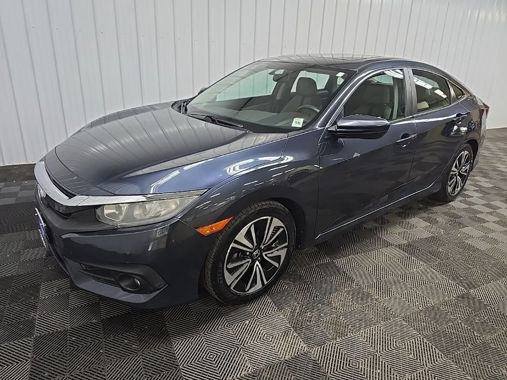 Used 2016  Honda EX-T image 8